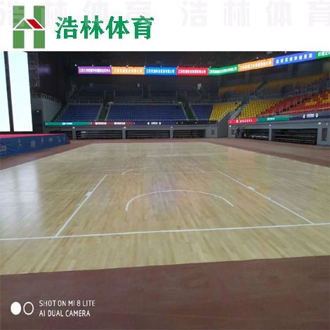 为什么篮球馆运动木地板要有弹性，防滑？   浩林体育(图1)